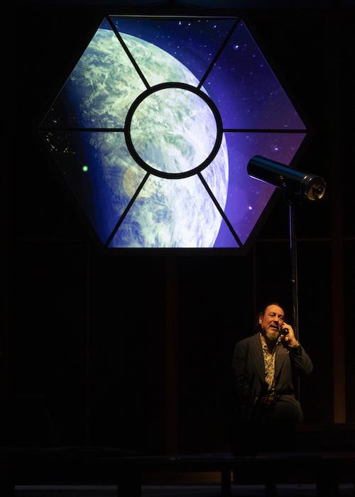 Salveremo il mondo prima dell'alba